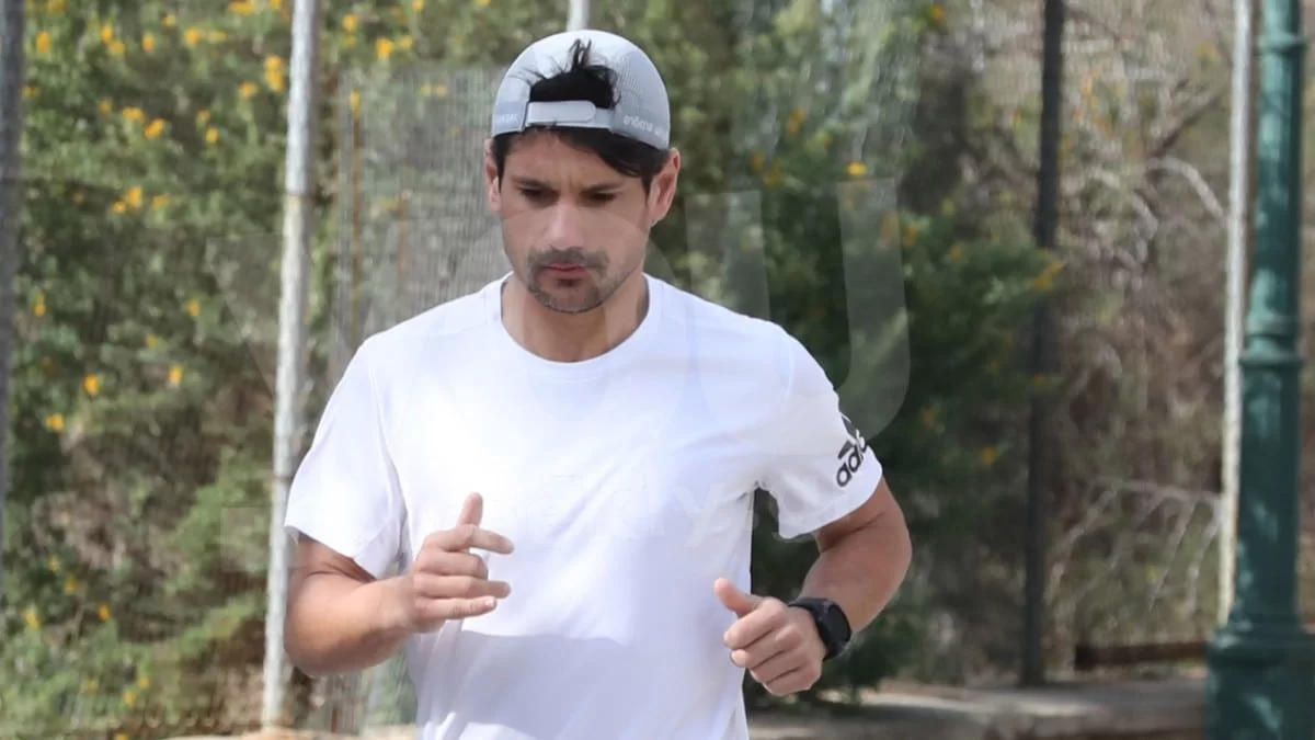 Πάνος Βλάχος: Σε σχέση με ηθοποιό της σειράς Παράδεισος των κυριών - Τα "καυτά" φιλιά και οι αγκαλιές