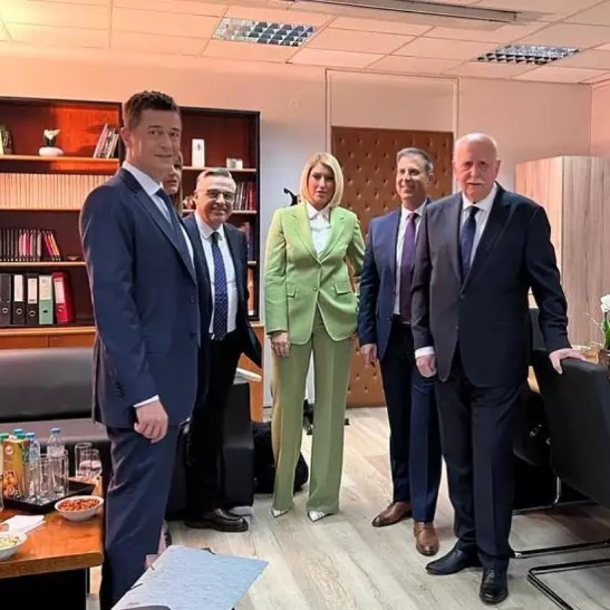 Αντώνης Σρόιτερ δημοσιογράφοι debate