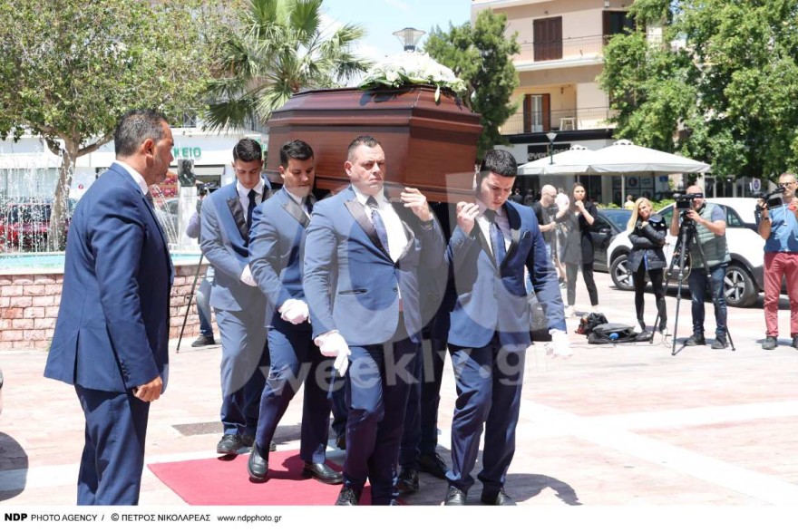 Φωτογραφίες από την κηδεία του Γιάννη Βογιατζή 3