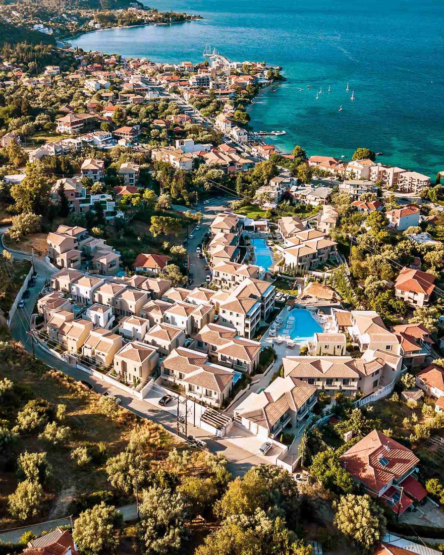 Crystal Waters: Το πολυτελές νησιώτικο καταφύγιο γαστρονομικού υψηλού επιπέδου