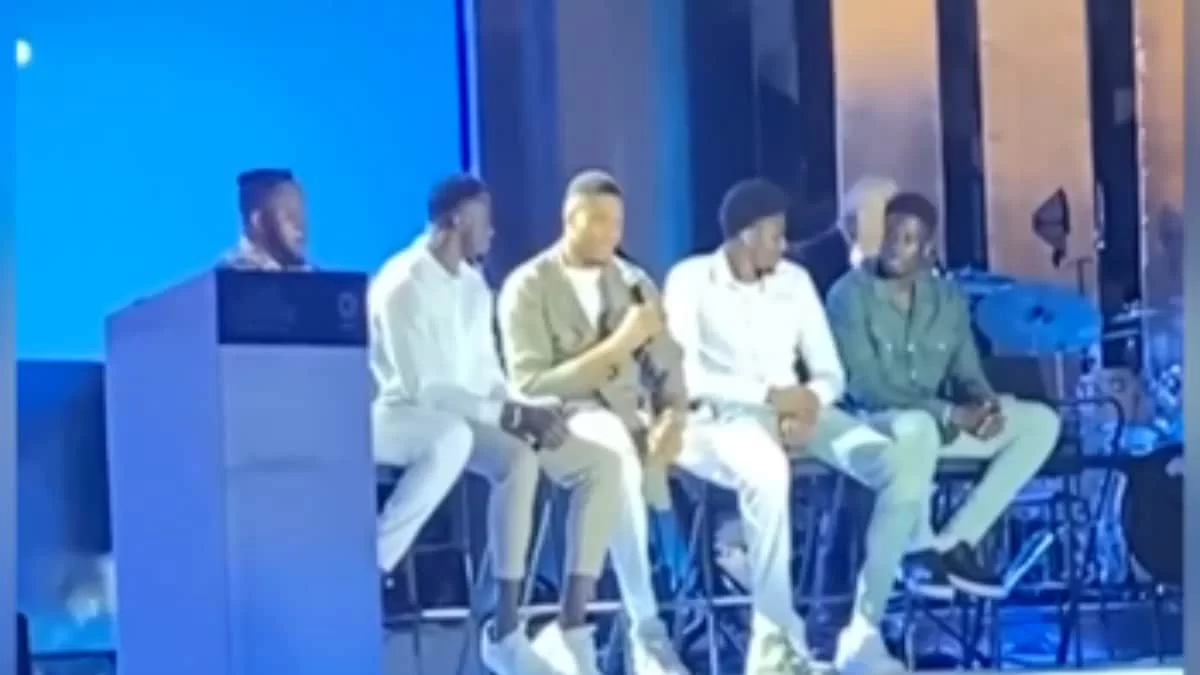 Μεγάλη συγκίνηση για το Γιάννη Αντετοκούνμπο - ''Λύγισε'' μπροστά σε πλήθος κόσμου ο αθλητής (Bίντεο)