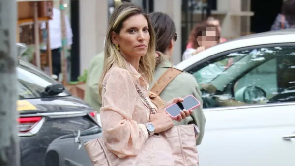 Αθηνά Οικονομάκου: Με μικροσκοπικό γαλάζιο φόρεμα στο Παλάτι του Μονακό (Φωτογραφίες)