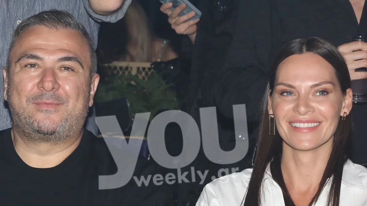 Υβόννη Μπόσνιακ: Όλοι την κοιτούσαν από τη μέση και πάνω - Η πιο sexy εκδοχή για το κλασσικό λευκό πουκάμισο