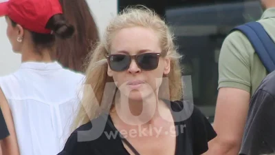 Χέρι χέρι με το γιο της η Φαίη Ξυλά  - Σαν ξανθός άγγελος το μοναχοπαίδι της ηθοποιού στο πλευρό της