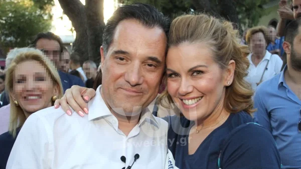 Επέτειος γάμου για την Ευγενία Μανωλίδου και τον Άδωνι Γεωργιάδη - Το δημόσιο ευχαριστώ και το τρυφερό φιλί στο στόμα