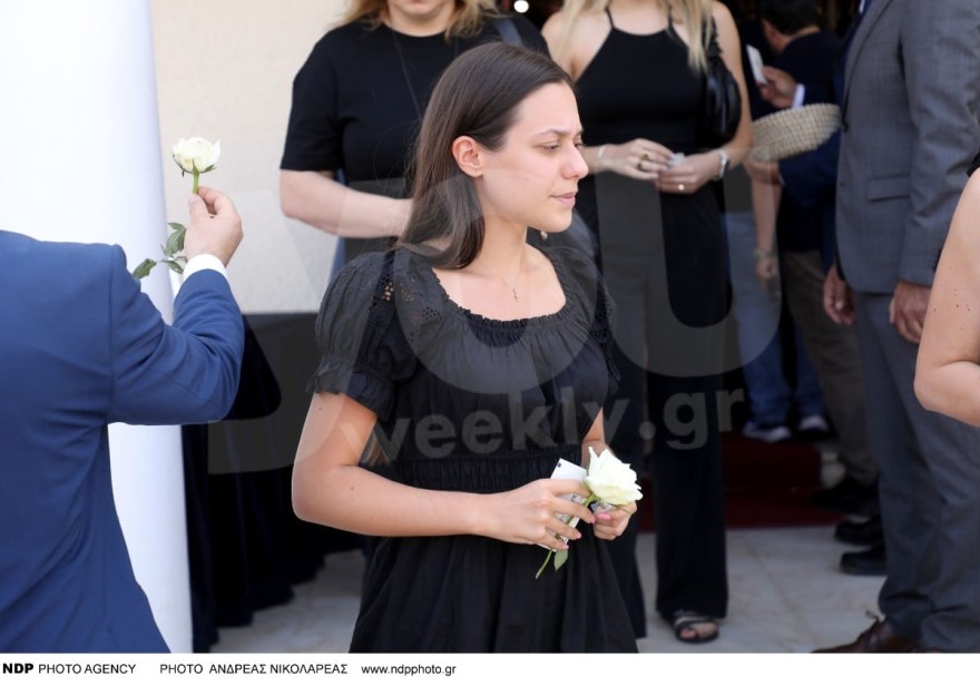 Κηδεία Γιώργου Γεωργίου κόρη