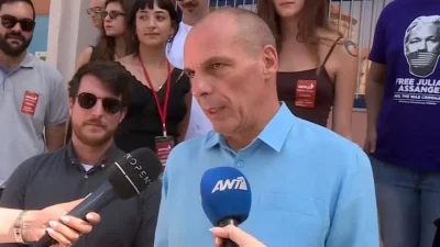 Μελαχρινή με ανοιχτόχρωμο δέρμα & πολύ ψηλή - Αυτή είναι η κούκλα κόρη του Γιάνη Βαρουφάκη, Ξένια