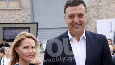 Έριξε την ψήφο του ο Βασίλης Κικίλιας - Συνοδευόμενος από τη Μπαλατσινού με λευκό αέρινο φόρεμα, σαν αρχαία Ελληνίδα θεά