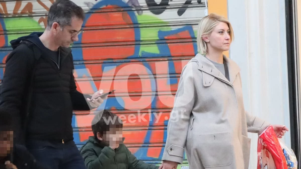 Στη θάλασσα με το γιο της Δήμο η Σία Κοσιώνη -  Η ανέμελη πλευρά της δημοσιογράφου