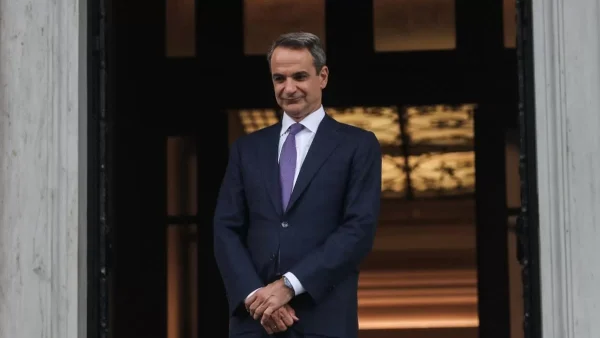 Εκλογές: Οι αμοιβές των βουλευτών - Επίσημο έγγραφο του ελληνικού κοινοβουλίου επιβεβαιώνει τα ποσά