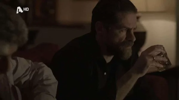 Σασμός (5/6): «Δεν μετανιώνω, αν είχα την ευκαιρία θα το έκανα ξανά» - Καρέ καρέ η σκηνή που ο Μαθιός εξομολογείται στον παπά-Μιχάλη