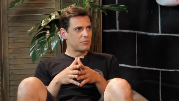 «Ο μικρός ήταν στην εντατική χωρίς να γνωρίζουμε αν θα τα καταφέρει...» - Η άγνωστη περιπέτεια του Σβήγκου με το που ήρθε ο γιος του στον κόσμο