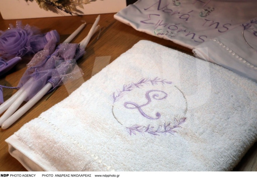 Βάπτιση κόρης Κώστα Σόμμερ: Παραμυθένιο και λιλά το φόρεμα που επέλεξε η Βαλεντίνη Παπαδάκη (Αποκλειστικό Youweekly.gr)