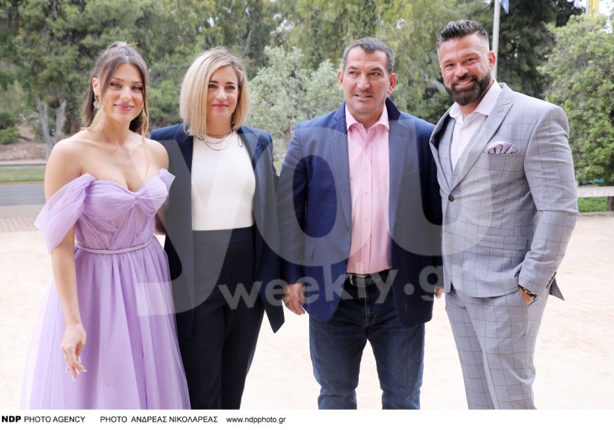 Βάπτιση κόρης Κώστα Σόμμερ: Παραμυθένιο και λιλά το φόρεμα που επέλεξε η Βαλεντίνη Παπαδάκη (Αποκλειστικό Youweekly.gr)