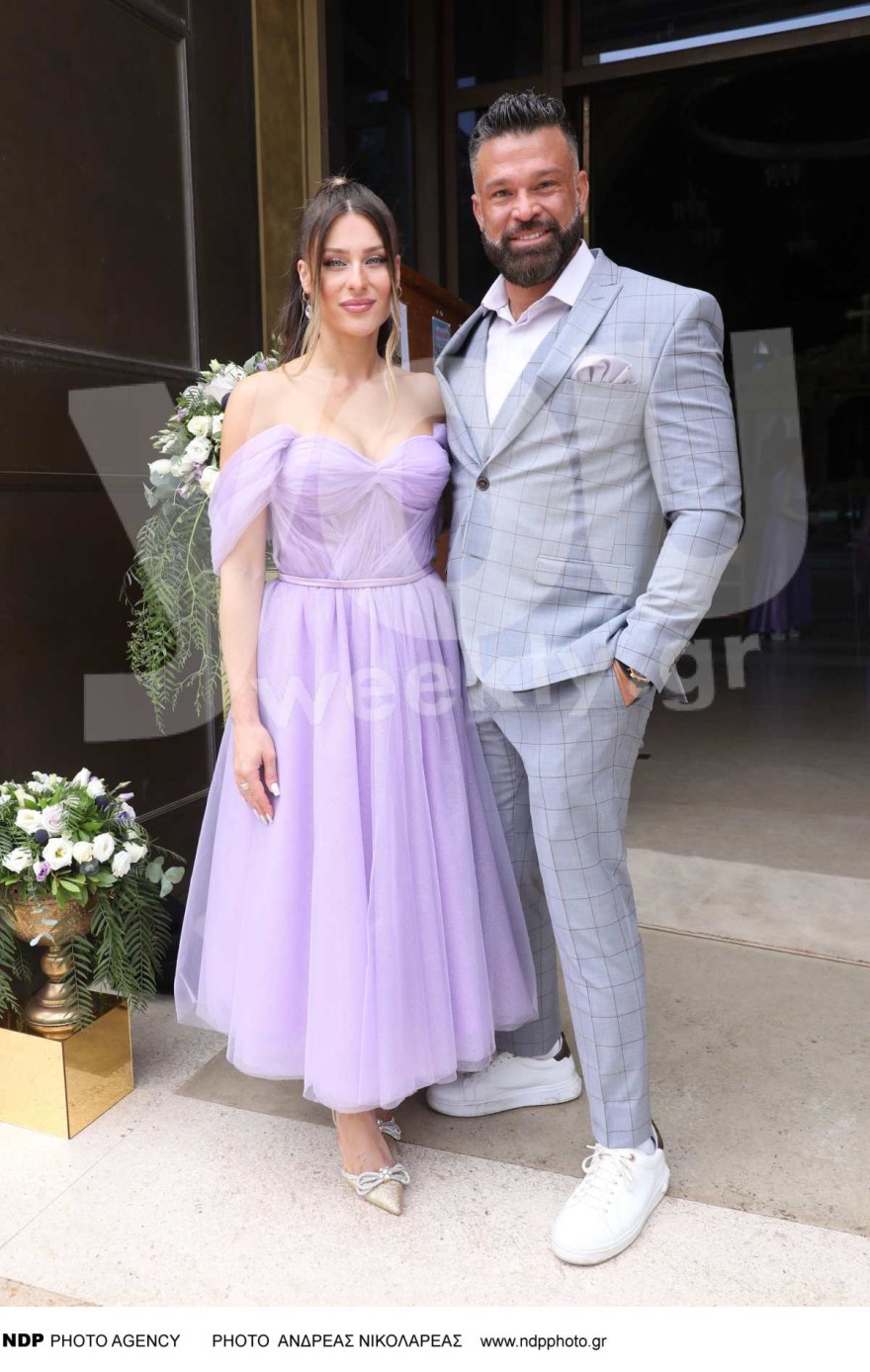 Βάπτιση κόρης Κώστα Σόμμερ: Παραμυθένιο και λιλά το φόρεμα που επέλεξε η Βαλεντίνη Παπαδάκη (Αποκλειστικό Youweekly.gr)