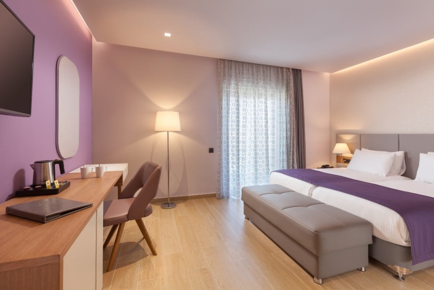 Blue Lagoon City Hotel: