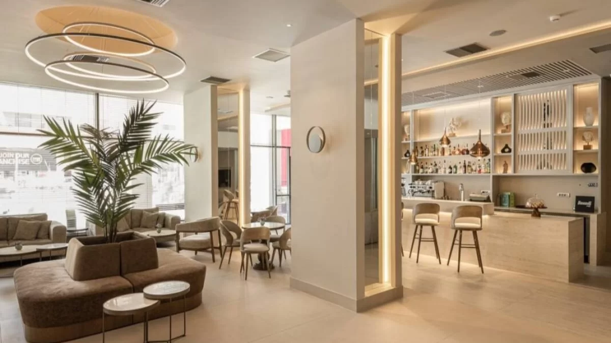 Κορυφαία Business & Leisure διαμονή στο εξαιρετικό ανακαινισμένο Holiday Inn Thessaloniki