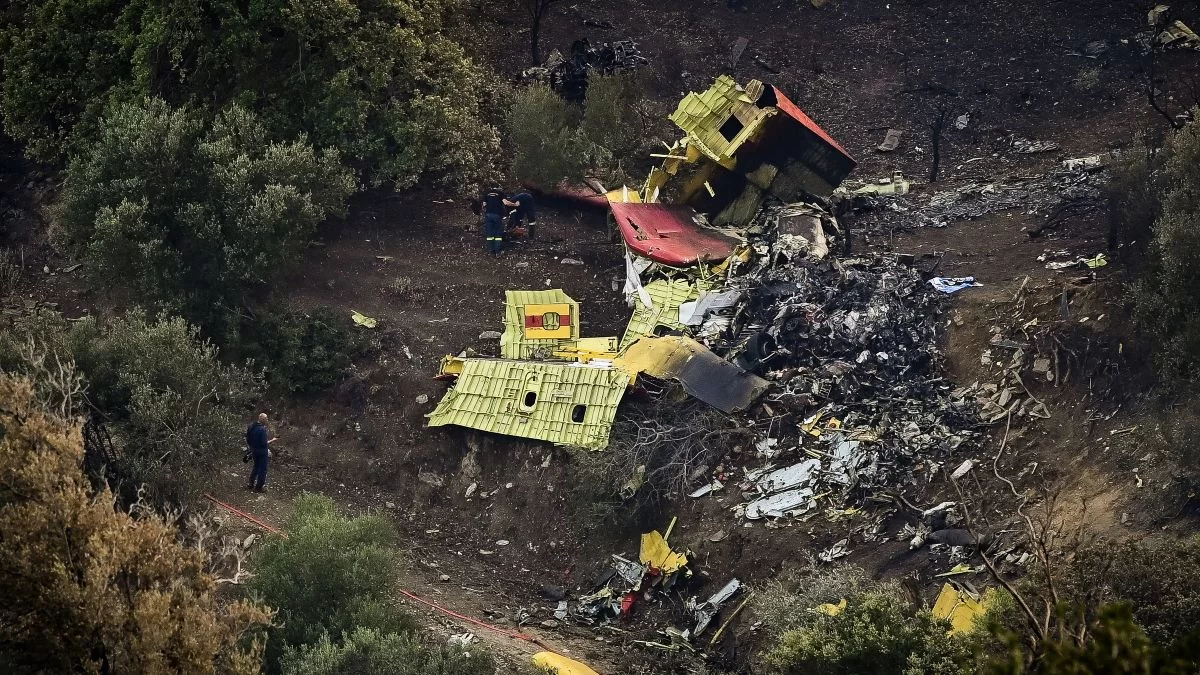Πτώση Canadair Κάρυστος: Δυο τραγωδίες, στην ίδια περιοχή, τις ίδιες ημέρες