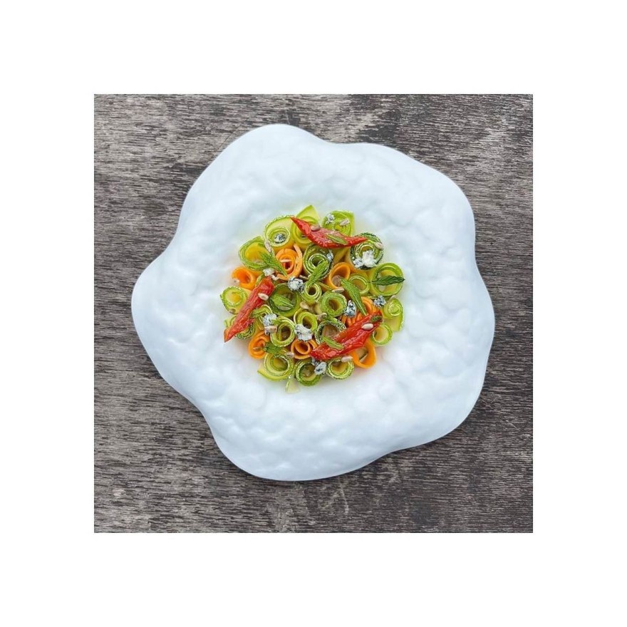 Ο Τάσος Δούσης επισκέφτηκε την «Ιθάκη» της Βουλιαγμένης και εξηγεί γιατί είναι κορυφαίος γαστρονομικός προορισμός