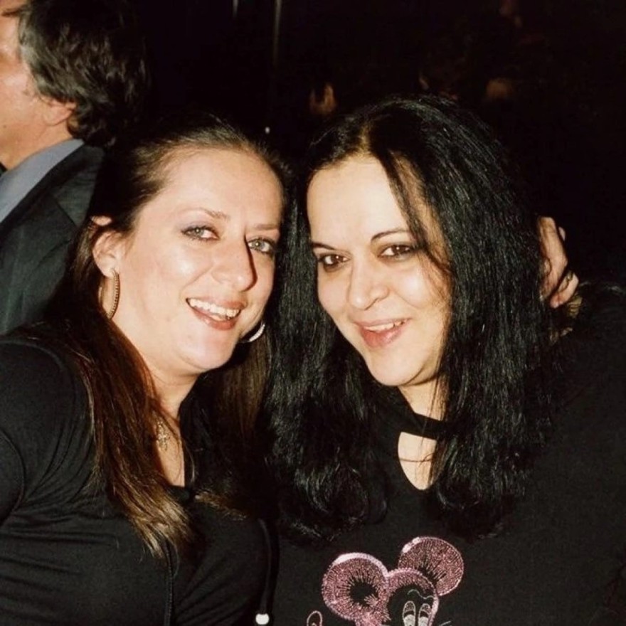 Καίτη Φίνου αδερφές