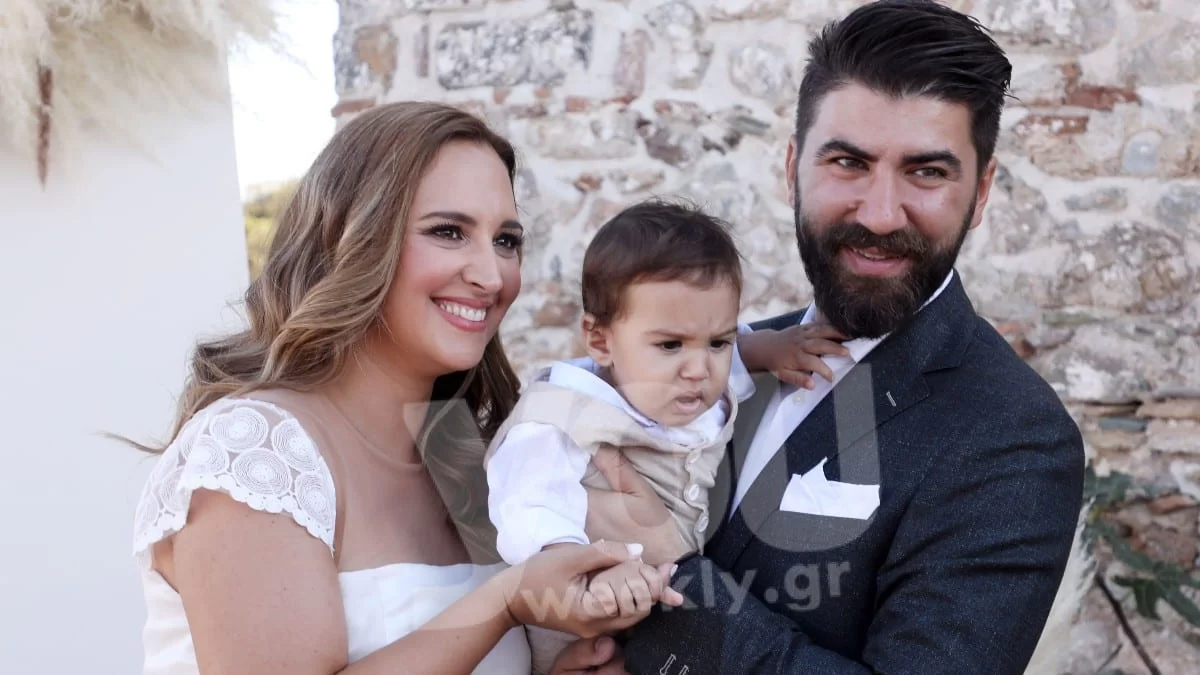 Ένα βήμα πριν εκραγεί η κοιλίτσα της - Η Κλέλια Πανταζή με μαγιό σε πολύ προχωρημένη εγκυμοσύνη