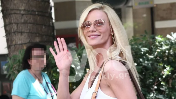 Δε θυμίζει με τίποτα σε εκείνο το ξανθό κοριτσάκι - Αδημοσίευτη φωτογραφία της Mακρυπούλια από την παιδική της ηλικία