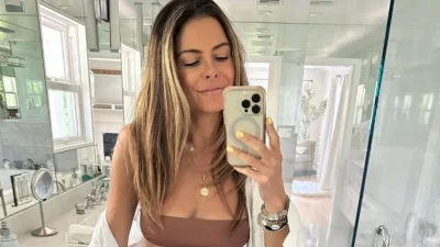 Μαρίας Μενούνος: Πόζαρε με μαγιό και έδειξε τα σημάδια από την εγχείρηση για την αφαίρεση όγκου