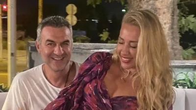 Ανανεωμένη με κροπ τοπ και αθλητική φόρμα - Χαμογελαστή η Μαστροκώστα στην αγκαλιά του Τραϊανού Δέλλα