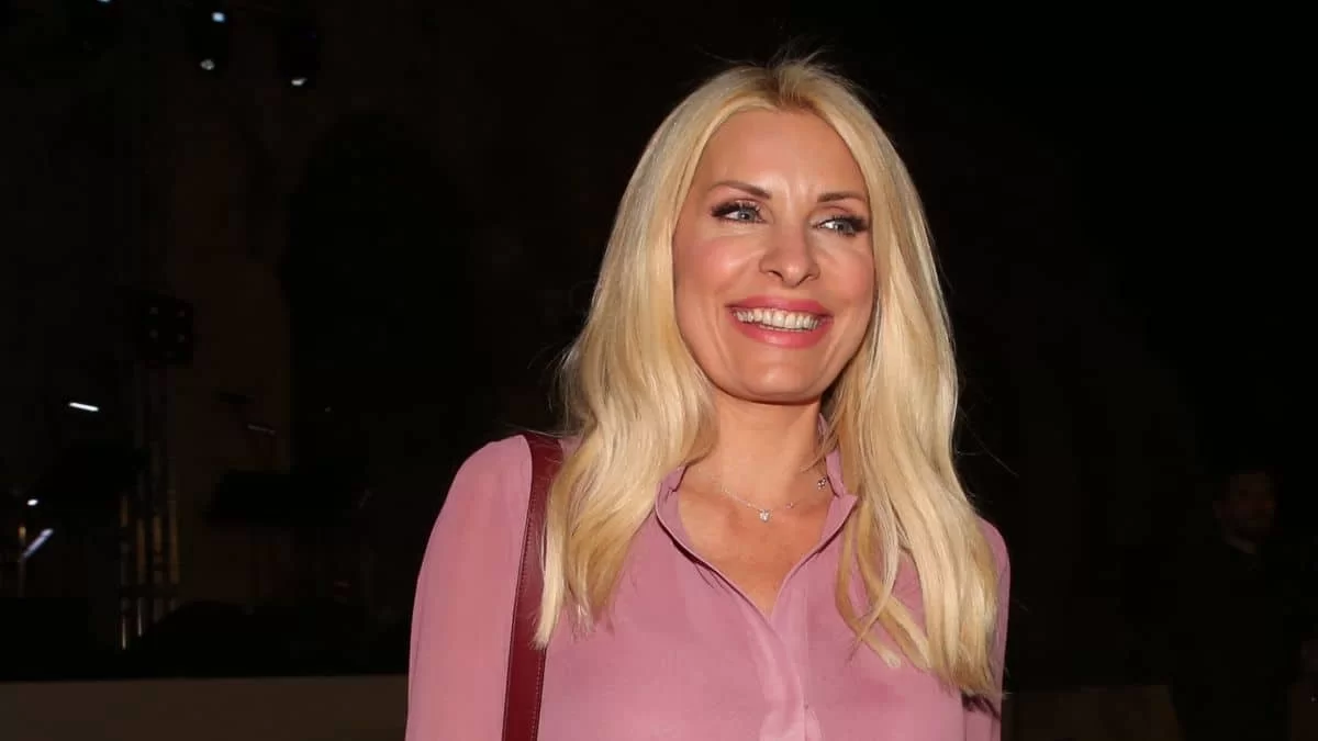 Η τσάντα της Ελένης Μενεγάκη που κοστίζει 1.100 ευρώ - Είχε επιλέξει να την φορέσει σε πολύ σοβαρή επίσημη περίσταση