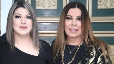 Τα χάδια στην κοιλίτσα της λίγο πριν γεννήσει - Το τρυφερό βίντεο της Όλγας Κιουρτσάκη στον 9ο μήνα εγκυμοσύνης