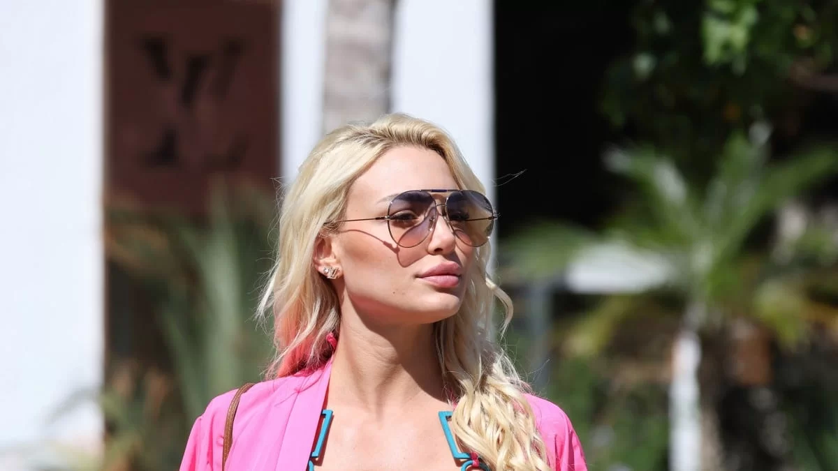 Φωτιά Ρόδο: «Δυστυχώς η φωτιά έρχεται προς τα εδώ» - Οι 5 τελευταίες ανατριχιαστικές αναρτήσεις της Αλεξάνδρας Παναγιώταρου