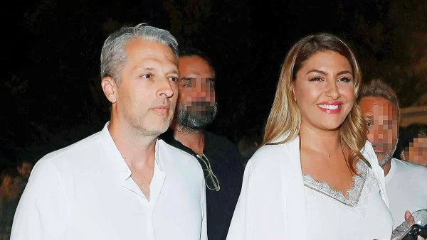 Έλενα Παπαρίζου: Η νέα της εμφάνιση - Τι έκανε και δείχνει πιο αδύνατη από ποτέ