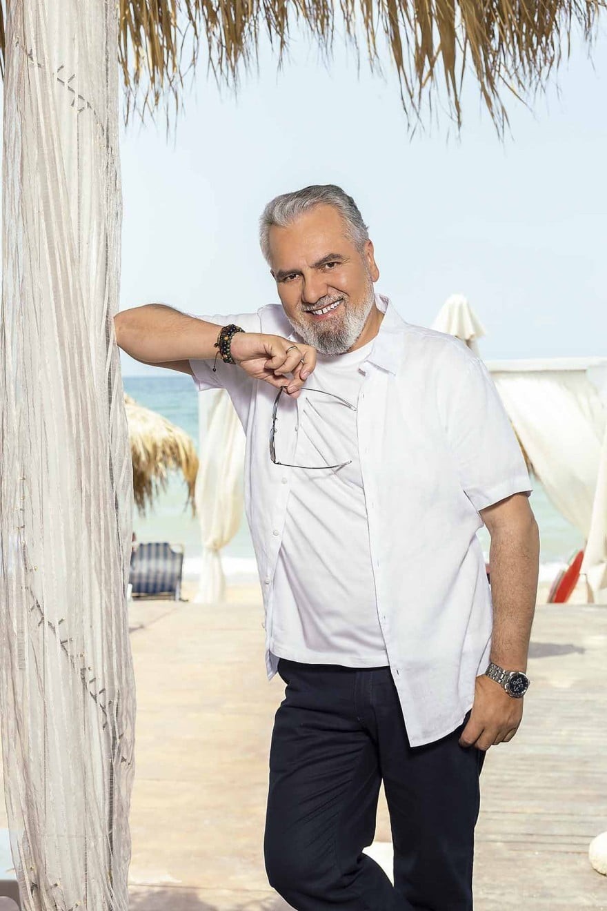 Ο Μάνος Πετούσης μιλάει στο Περιοδικό YOU