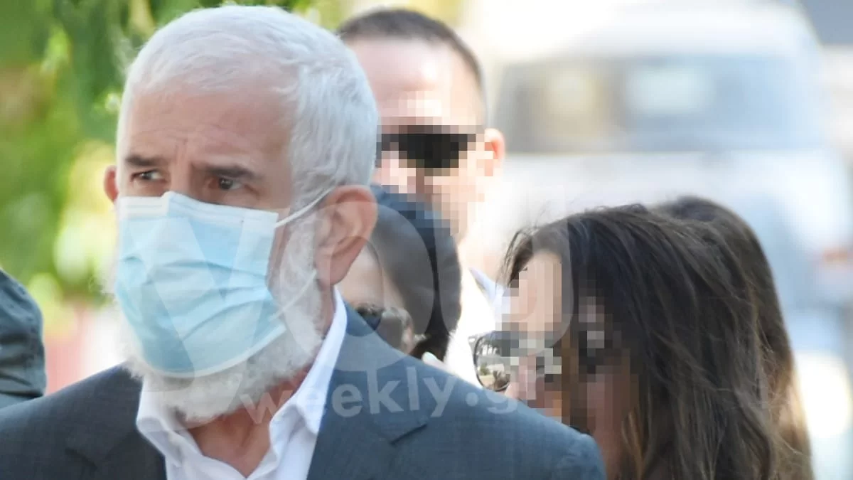 Σε δύσκολη οικονομική θέση ο Πέτρος Φιλιππίδης -  Πόσα χρήματα θα παίρνει από τις επαναλήψεις του 50-50