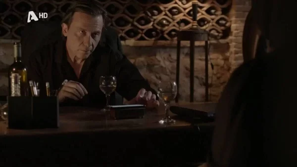 Σασμός: «Καλό ψόφο και σύντομα» - Θύελλα οργής στο twitter για τη σκηνή της Καλλιόπης με τον Φαρμάκη