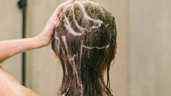 Σαμπουάν & conditioner: Έχουν ημερομηνία λήξης; Τι λένε οι ειδικοί;