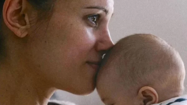 Κοιμάται σε κούνια αλλά έχει ήδη έτοιμο το μεγάλο της κρεβάτι - Το παιδικό δωμάτιο που ετοίμασε η Μαίρη Συνατσάκη για την μικρή Ολίβια