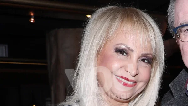 Έκανε το επόμενο βήμα στη σχέση της η Τέτα Καμπουρέλη με το Δημήτρη Χαλκιά - Full in love η επιχειρηματίας