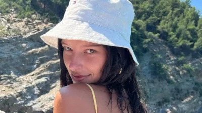 Μελαχρινός με γυμνασμένο κορμί - Αυτός είναι ο επί 1,5 χρόνο σύντροφος της Χαράς Παππά