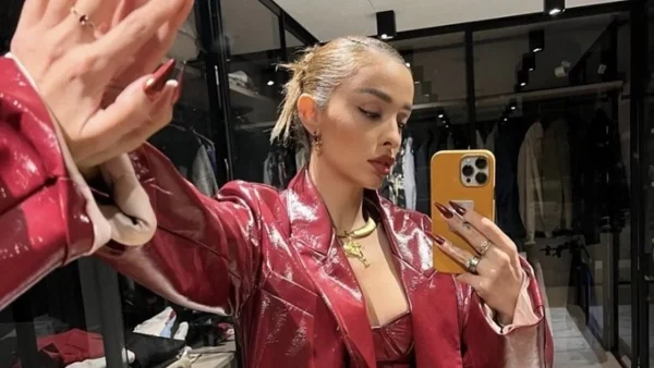 Σύμφωνα με το Φενγκ Σούι είναι προστάτης και "μπλοκάρει" την αρνητική ενέργεια - Το φυτό που πήρε για το σπίτι η Ελένη Φουρέιρα