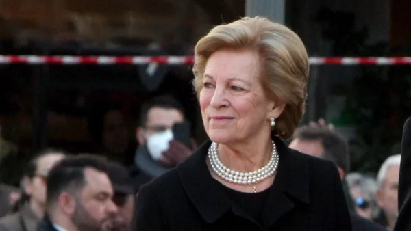 Που βρίσκεται και πως είναι η Άννα Μαρία Γλύξμπουργκ 6 μήνες μετά το θάνατο του τέως βασιλιά Κωνσταντίνου - Φωτογραφία