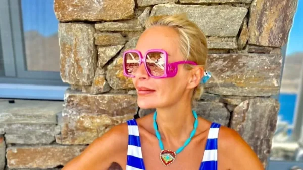 Με παιδικό δωμάτιο σοφίτα και τεράστια βεράντα με θέα - Βίντεο από το πατρικό σπίτι της Έλενας Χριστοπούλου