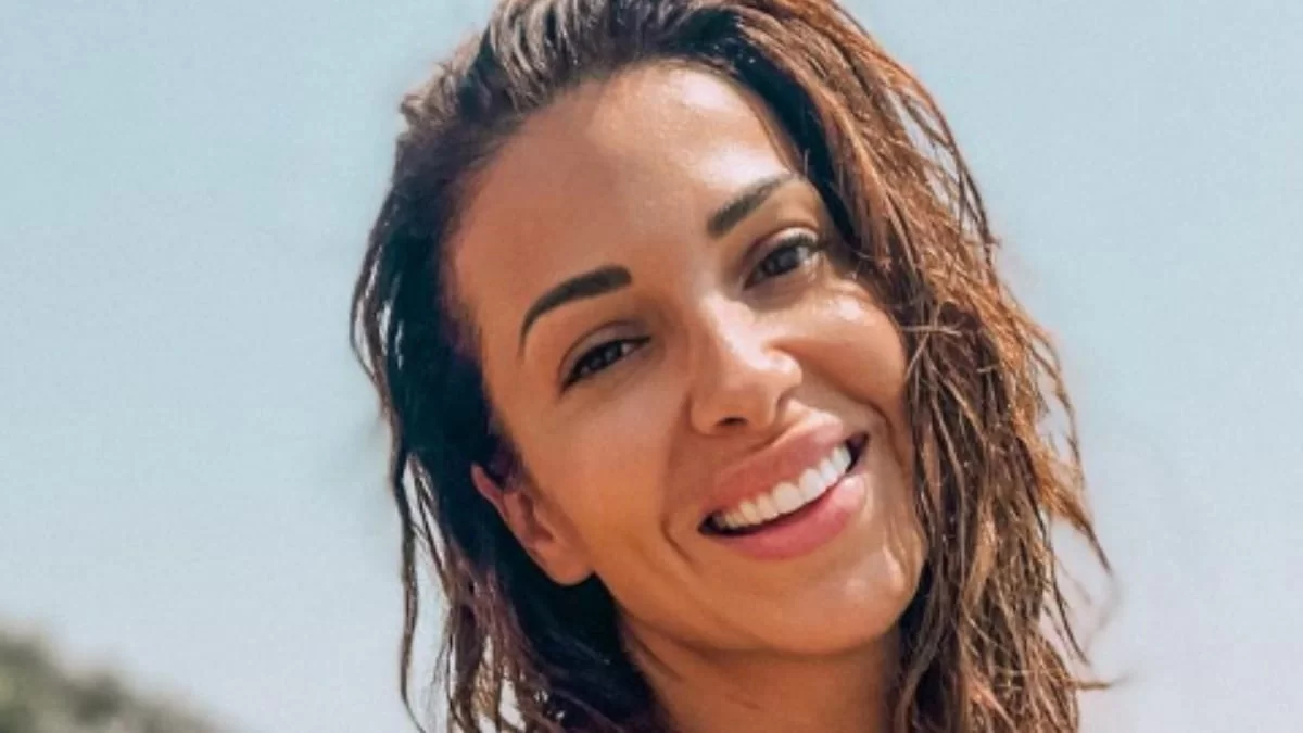 ''Αναστάτωση'' με το σώμα της Χατζίδου - Ποζάρει στις Μαλδίβες και δείχνει την πίσω όψη του κορμιού της