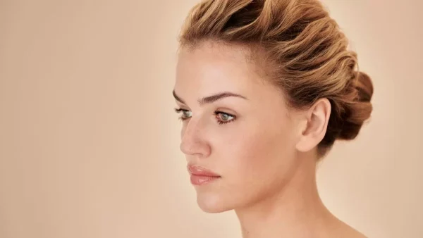 Smart φροντίδα για τέλειες βλεφαρίδες με 98% συστατικά φυσικής προέλευσης!