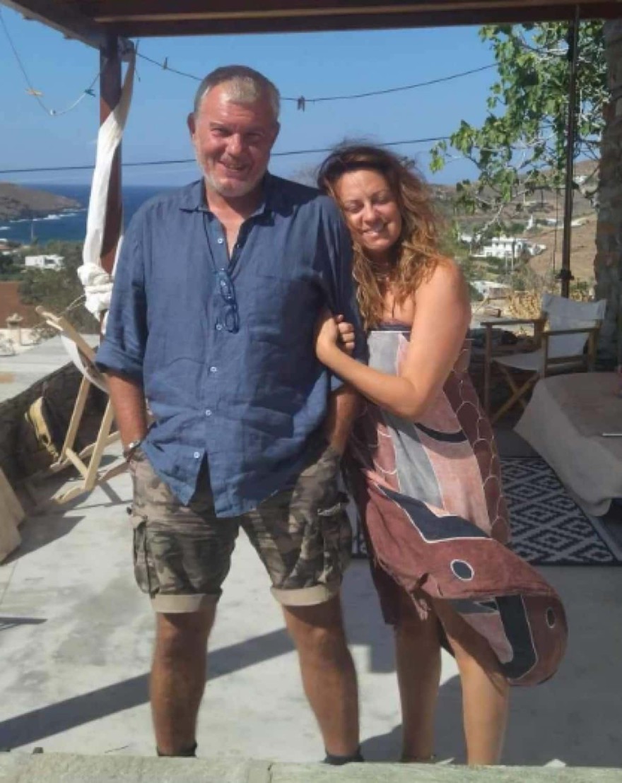 Ευαγγελία Μουμούρη σύντροφος