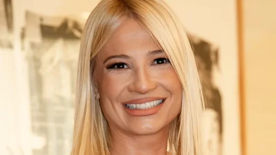 Η Φαίη Σκορδά με chic & elegant beauty look που όλες θέλουμε να αντιγράψουμε τώρα!