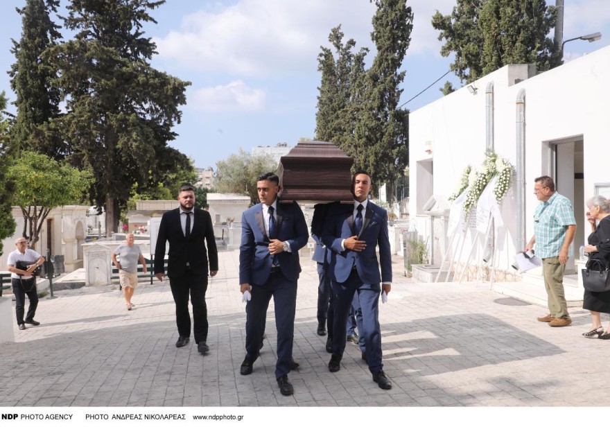 κηδεία Λιζέτας Νικολάου