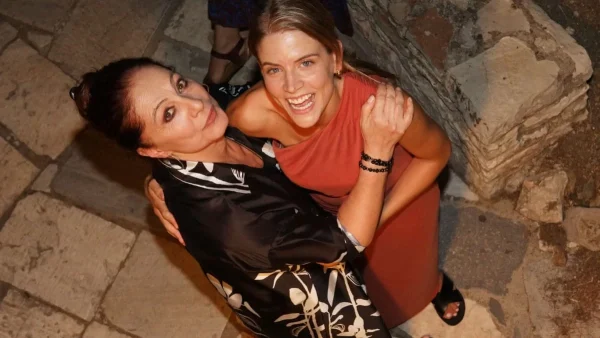 Η πραγματική σχέση της Δανάης Μιχαλάκη με την πεθερά της και μητέρα του Γιώργου Παπαγεωργίου, Φιλαρέτη Κομνηνού