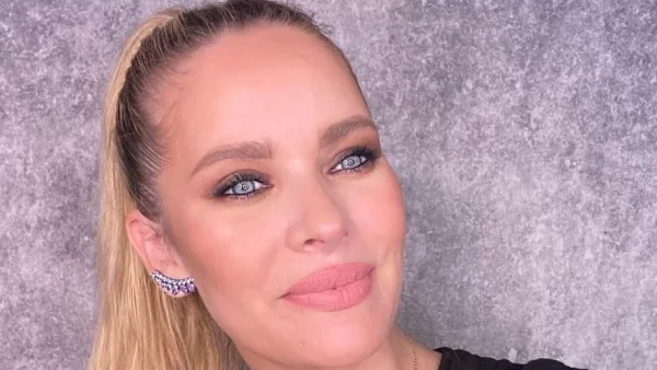 Ανίτα Μπραντ: «Ποτέ στη ζωή μου δεν...» - Η τρυφερή ανάρτηση με το νεογέννητο μωρό της δίπλα στην πισίνα