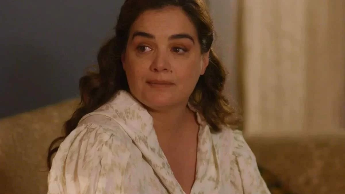 Γωγώ Μπρέμπου: H Όλγα από τον Παράδεισο των κυριών, πόζαρε topless στην παραλία